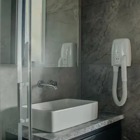 شقة Pearl Family 3-br Penthouse - 150m & Free Parking ليماسول