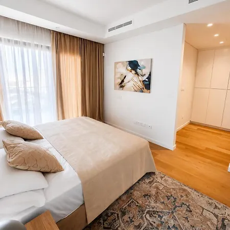 شقة Pearl Family 3-br Penthouse - 150m & Free Parking ليماسول
